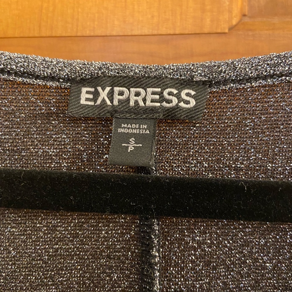 Metallic Express top - Picture 2 of 3